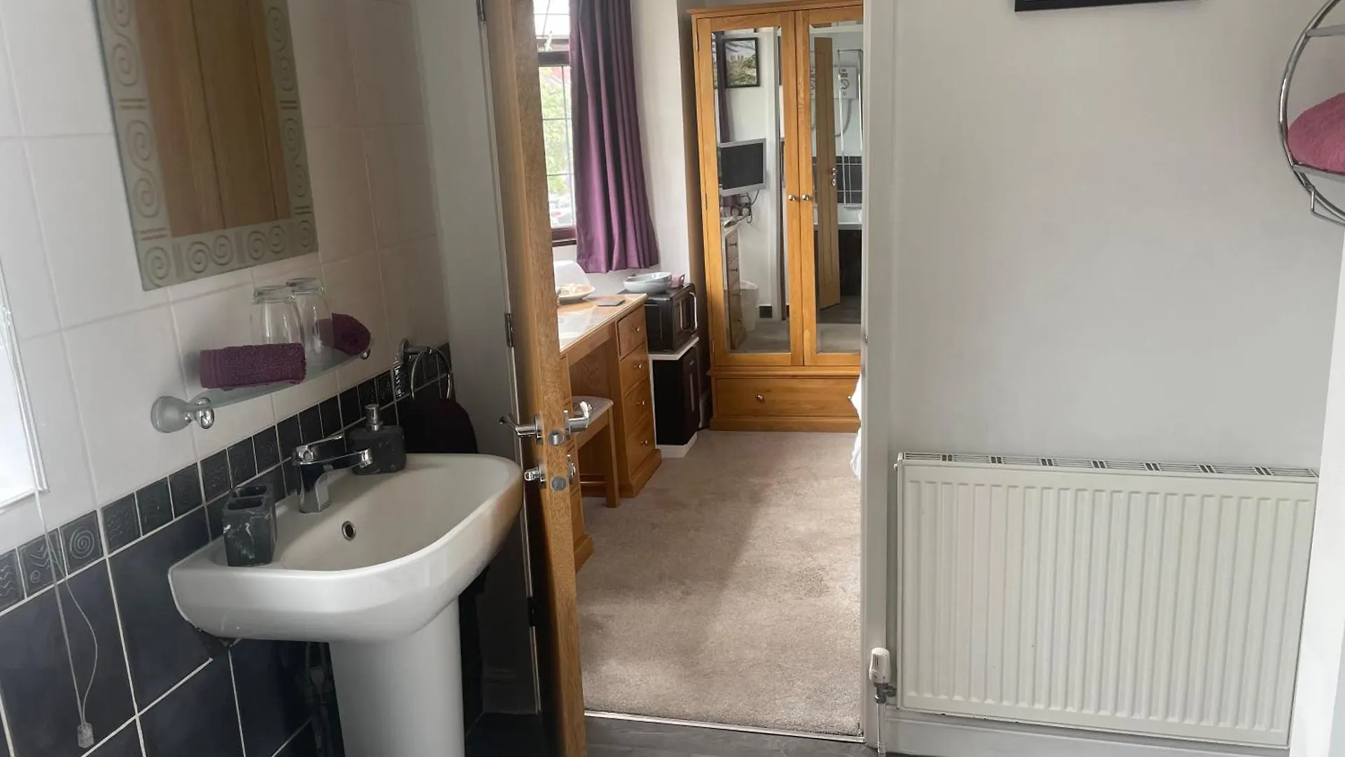 Camaraderie Guest House York
